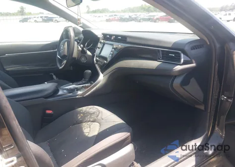 2019 Toyota Camry Le z USA, uszkodzony, nr VIN 4T1B11HK9KU189398